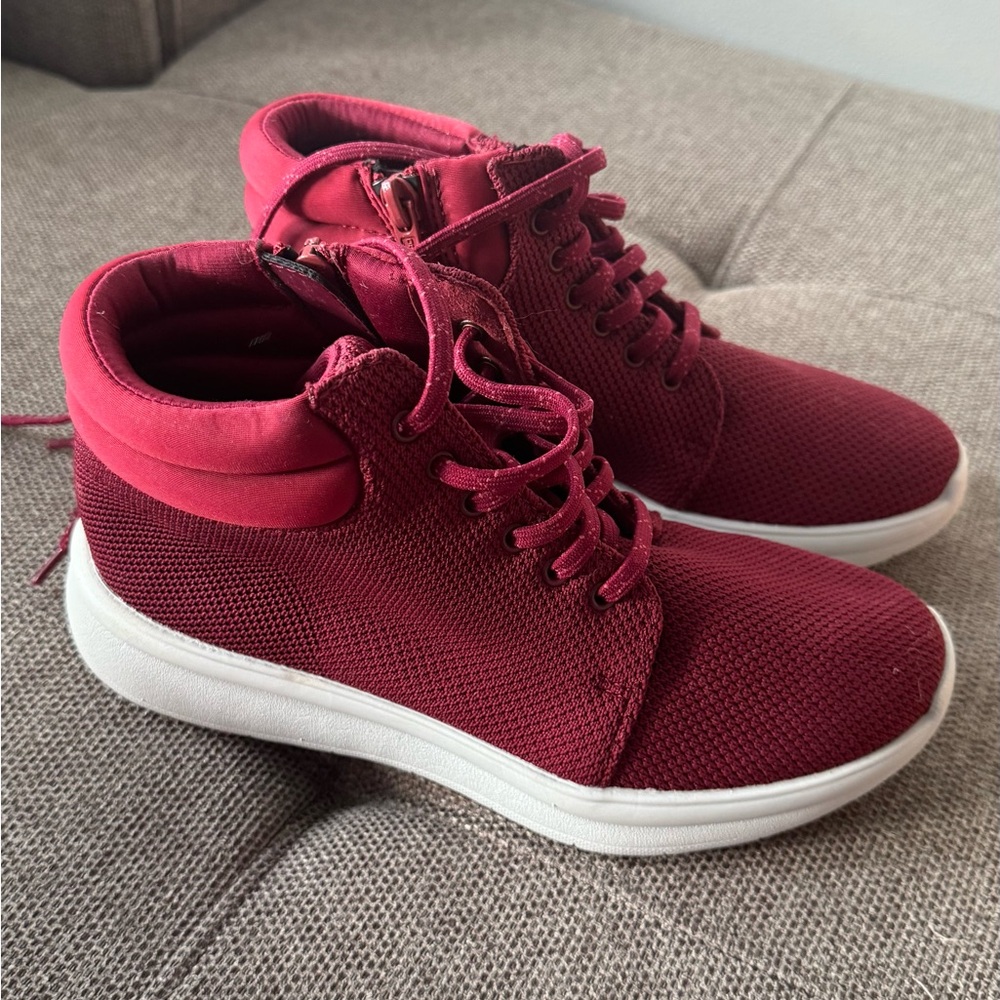 Clarks Burgundy Sneakers with white Soles